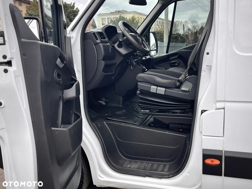 Renault MASTER 2.3 180KM / SALON POLSKA / BOGATA WERSJA / PIERWSZY WŁAŚCICIEL - 11