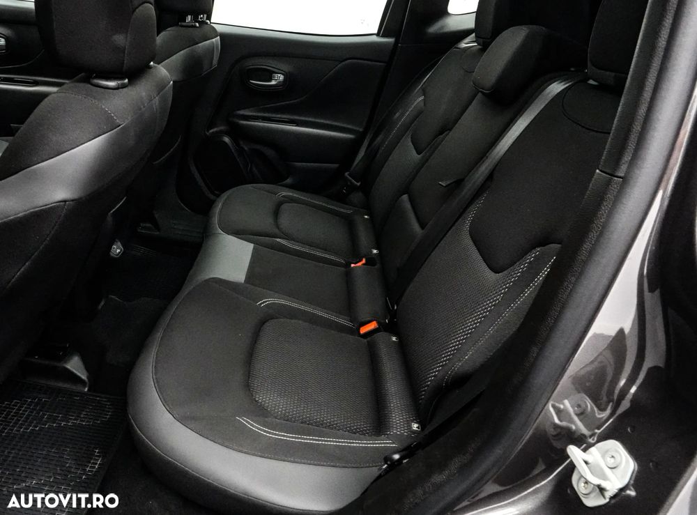 Jeep Renegade 1.3 Turbo 4x4 AT9 Limited - 16