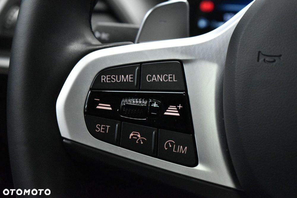 BMW Seria 3 320i M Sport sport - 16