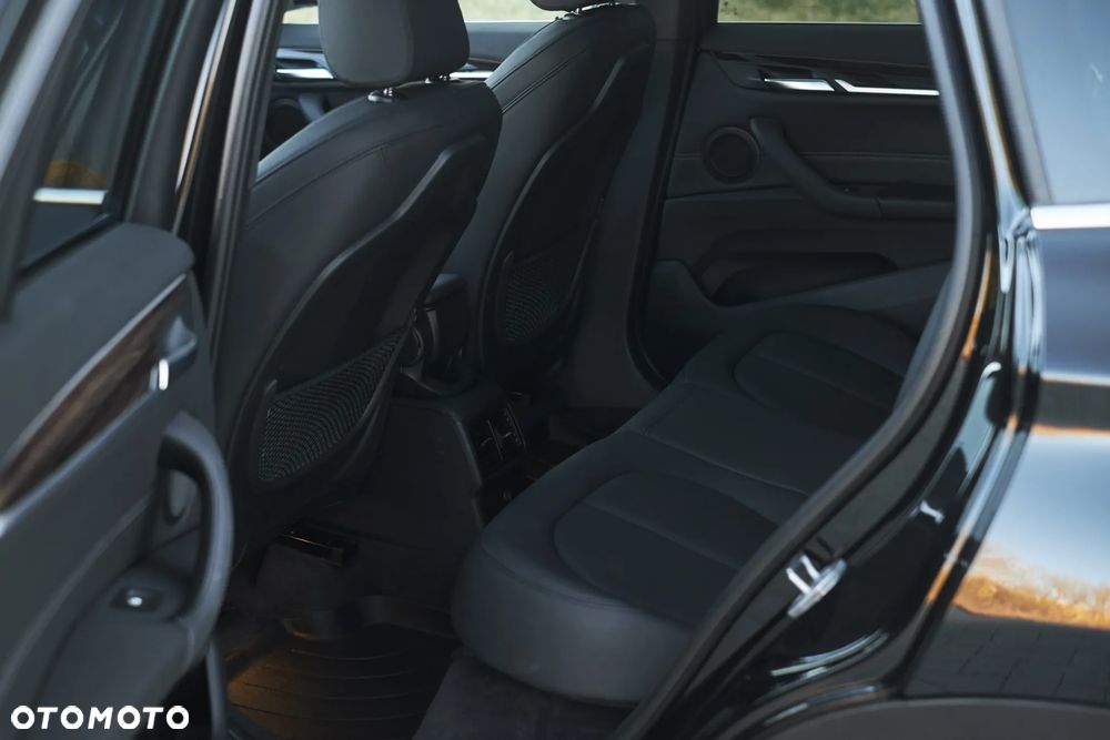 BMW X1 xDrive20i - 22