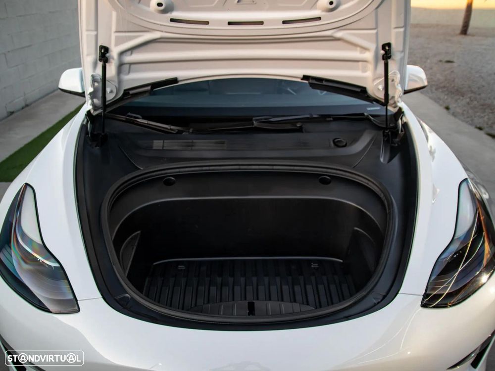 Tesla Model 3 Performance Dual Motor AWD - 38
