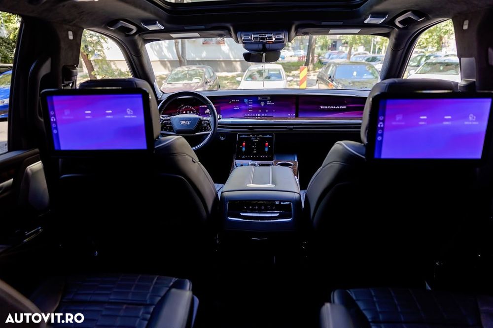Cadillac Escalade - 12