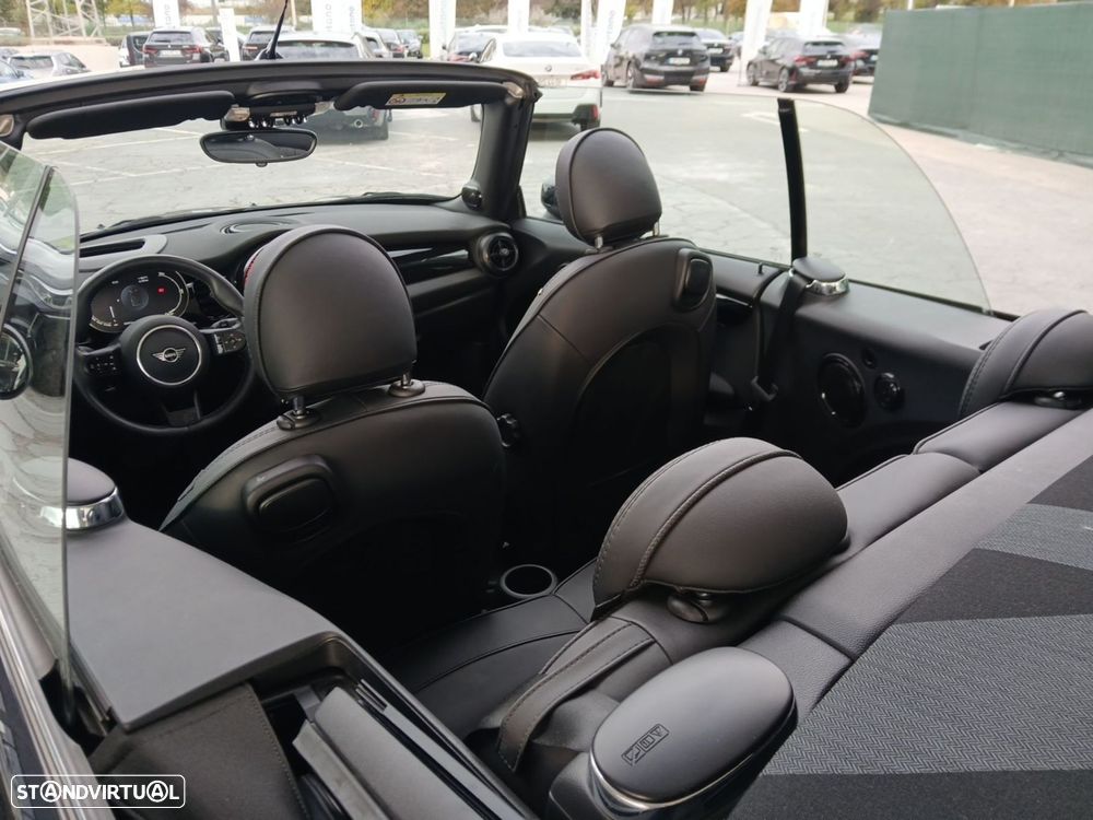 MINI Cabrio Cooper SE - 28