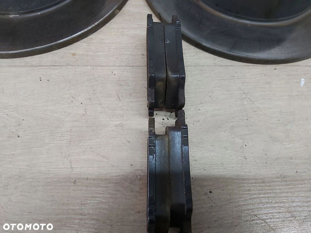 TOYOTA Camry VI XV40 tarcza hamulcowa tył klocki TRW komplet - 3