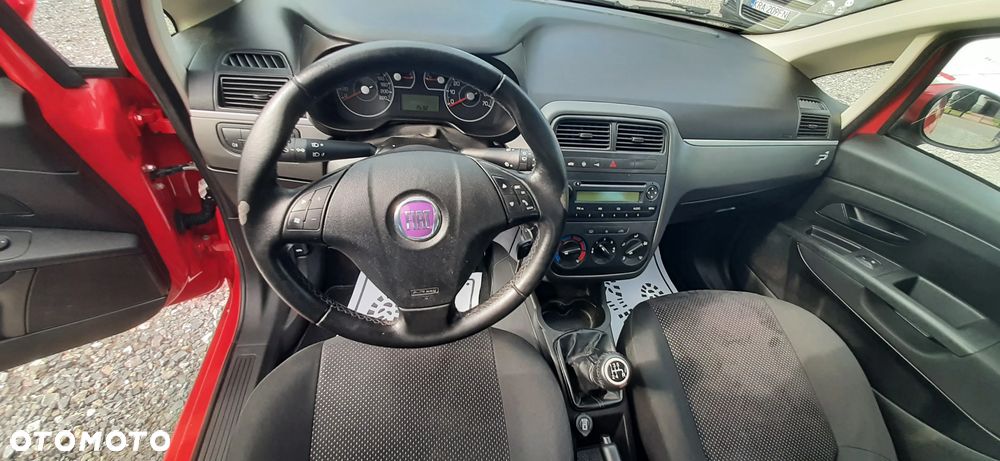 Fiat Grande Punto - 24