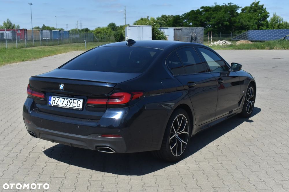 BMW Seria 5 520d MHEV Sport - 8