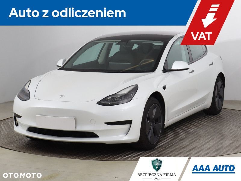 Tesla Model 3 - 1