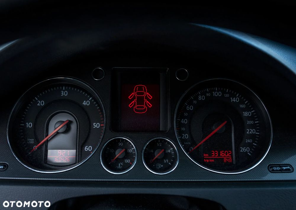 Volkswagen Passat 2.0 TDI DPF Comfortline - 15