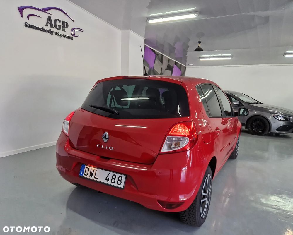 Renault Clio - 13