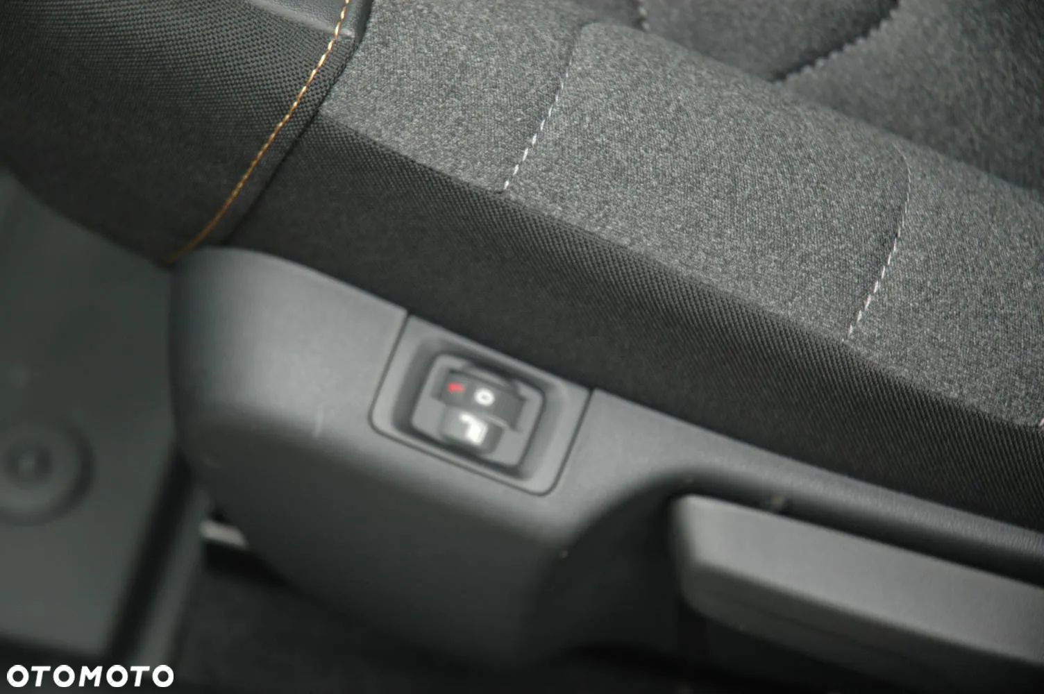 Citroën C3 1.2 PureTech Max EAT6 - 11