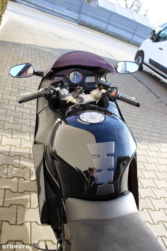 Honda CBR - 13