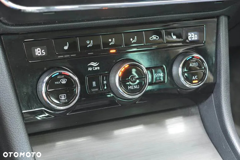 Skoda Superb 2.0 TDI SCR Style DSG - 21