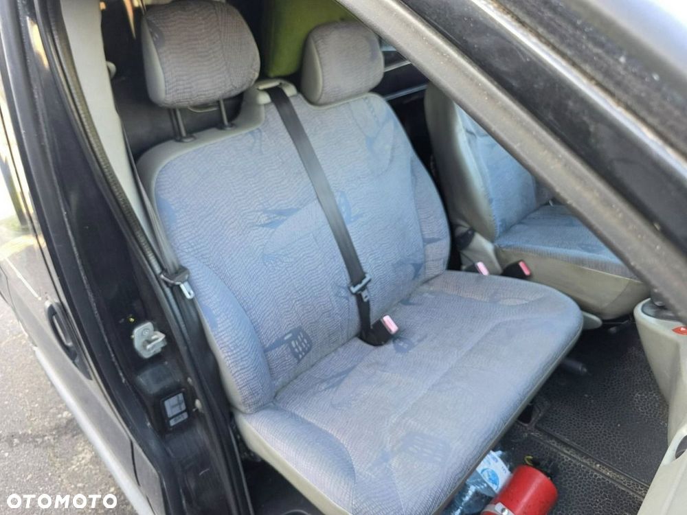 Renault Trafic - 15