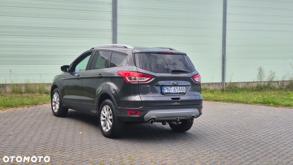Ford Kuga 2.0 TDCi 2x4 Titanium - 16
