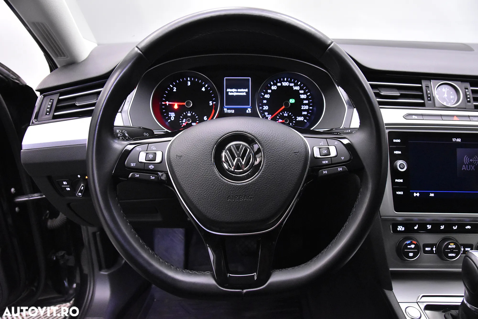 Volkswagen Passat - 16