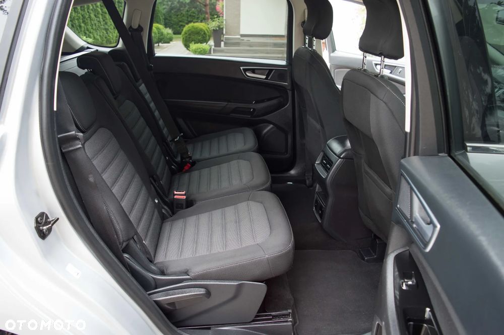 Ford S-Max 2.5 Duratec FHEV TITANIUM - 36