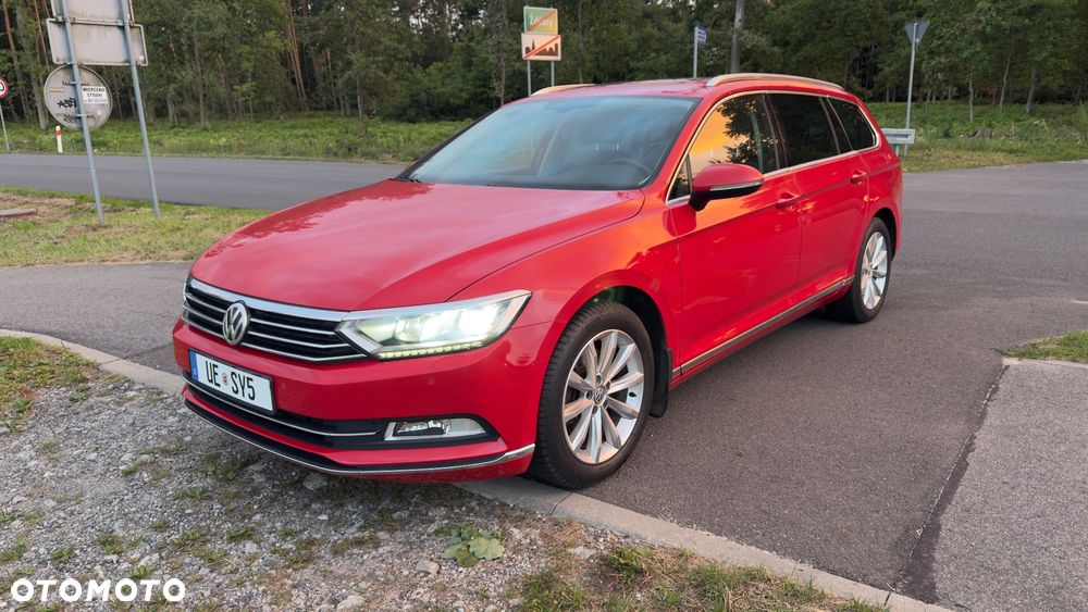 Volkswagen Passat - 1