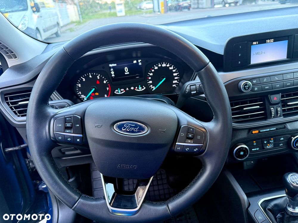 Ford Focus 1.0 EcoBoost Trend Edition - 14