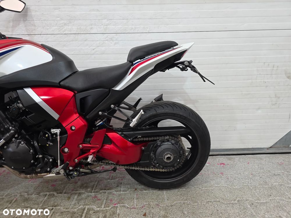 Honda CB - 9
