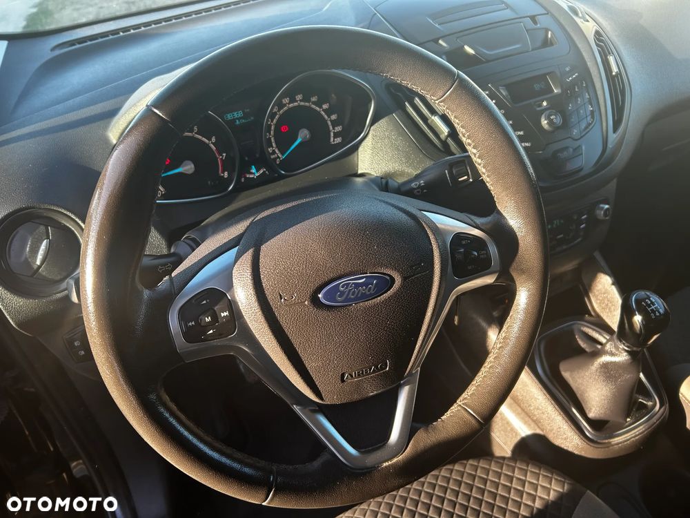 Ford Tourneo Courier 1.0 EcoBoost S&S Ambiente - 26