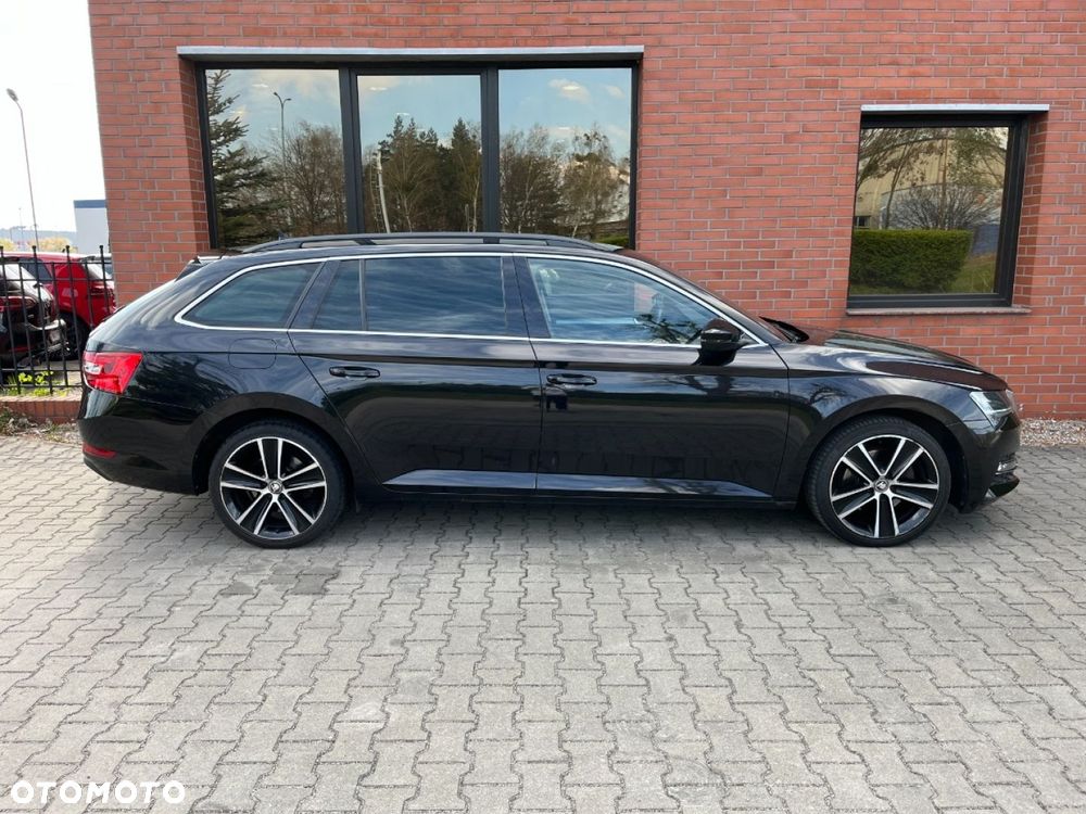 Skoda Superb 2.0 TDI DSG Style - 25