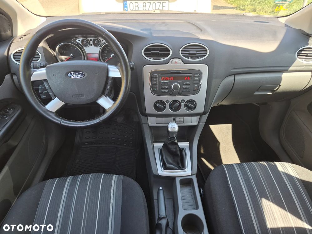 Ford Focus 1.6 16V Connection - 5