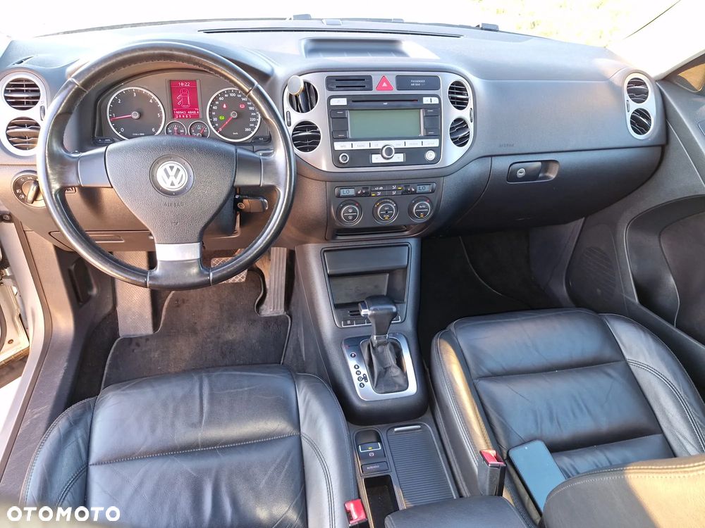 Volkswagen Tiguan - 9
