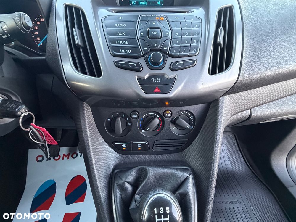 Ford Transit Connect - 24