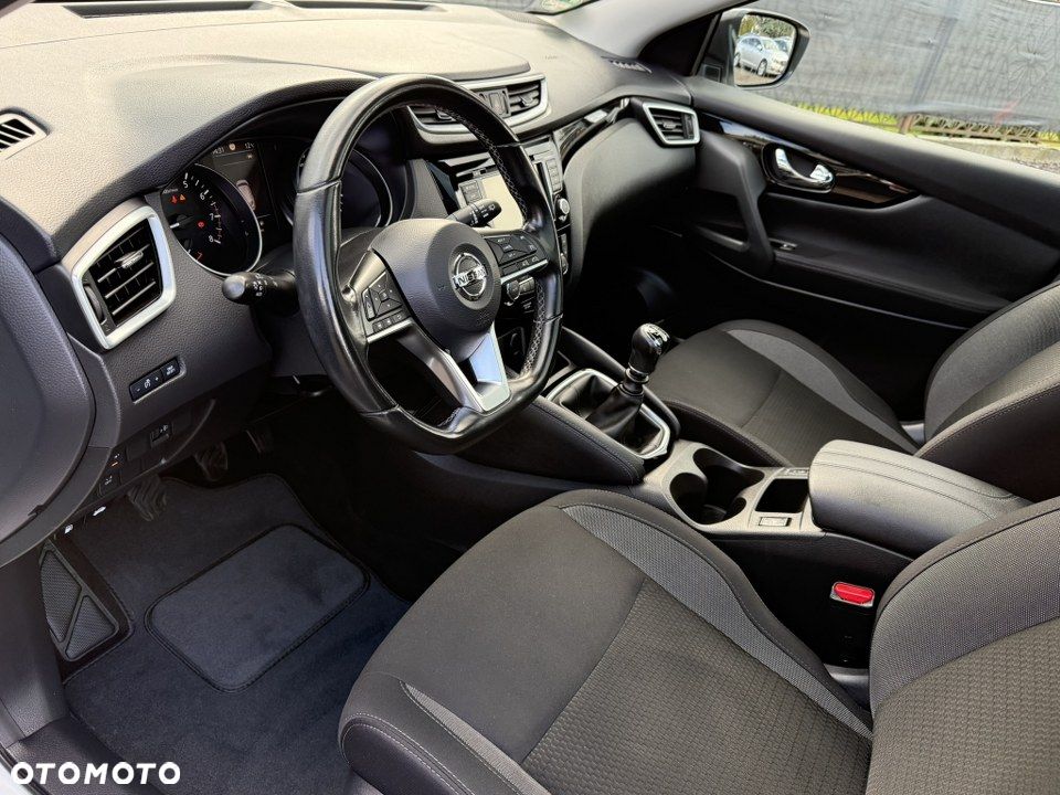 Nissan Qashqai 1.3 DIG-T Tekna EU6d - 17
