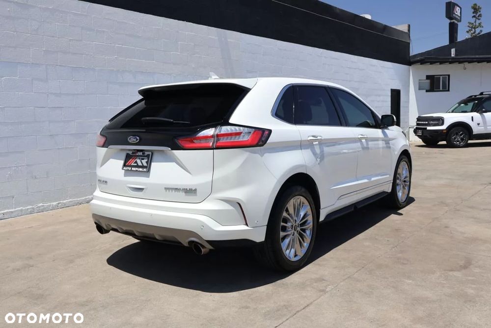 Ford Edge - 5