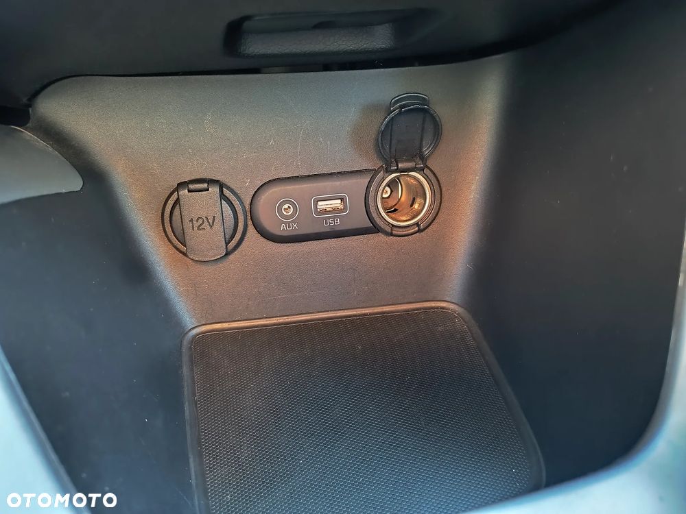 Kia Ceed 1.6 CRDi M - 23