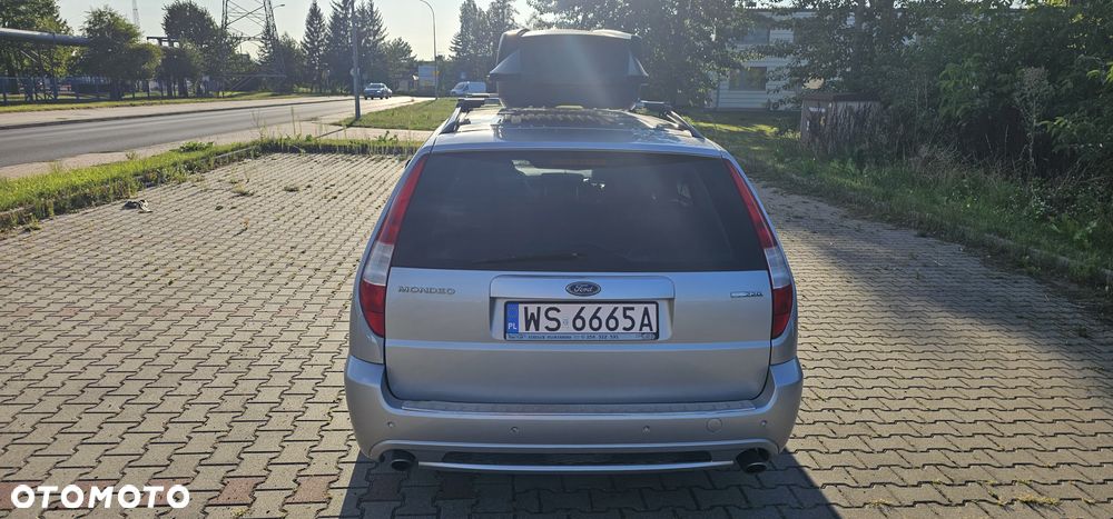 Ford Mondeo V6 ST 220 - 5