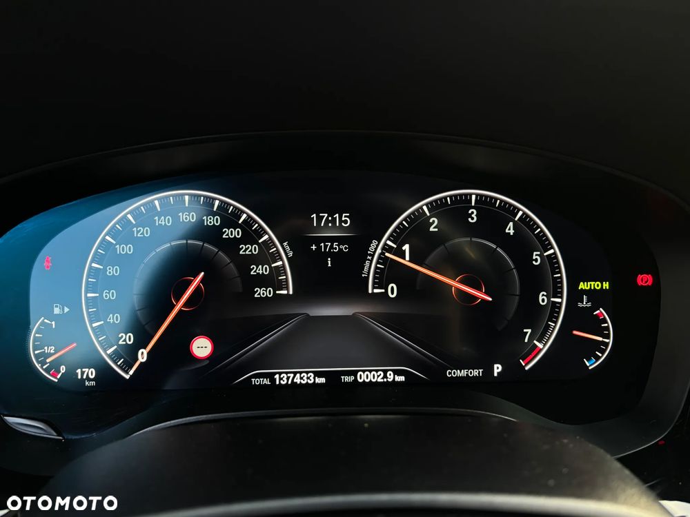 BMW Seria 5 540i xDrive M Sport sport - 33