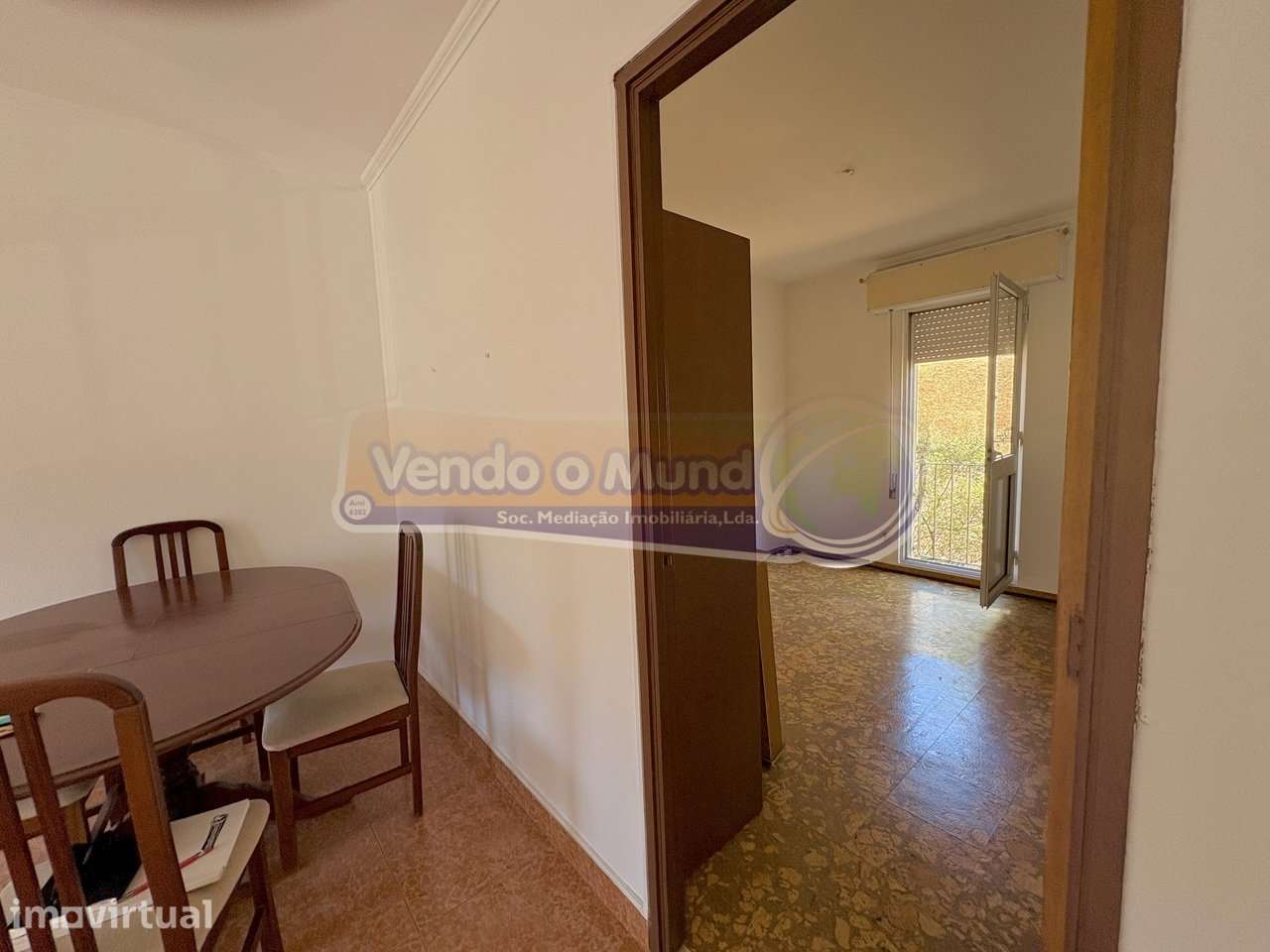 Apartamento T2 em Vialonga (VIAL037) - Grande imagem: 5/39