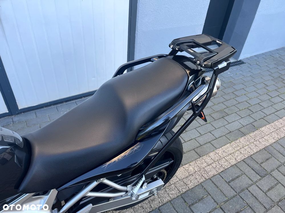 Yamaha FZ6 - 16