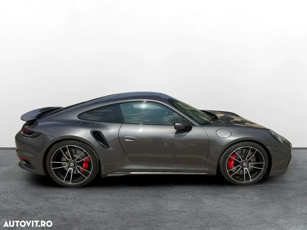 Porsche 911 Turbo - 6