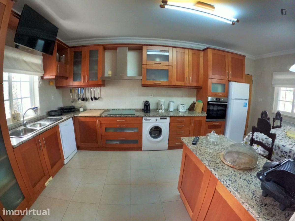 Casa com 4 quartos - localizado em Lisbon - Grande imagem: 4/46