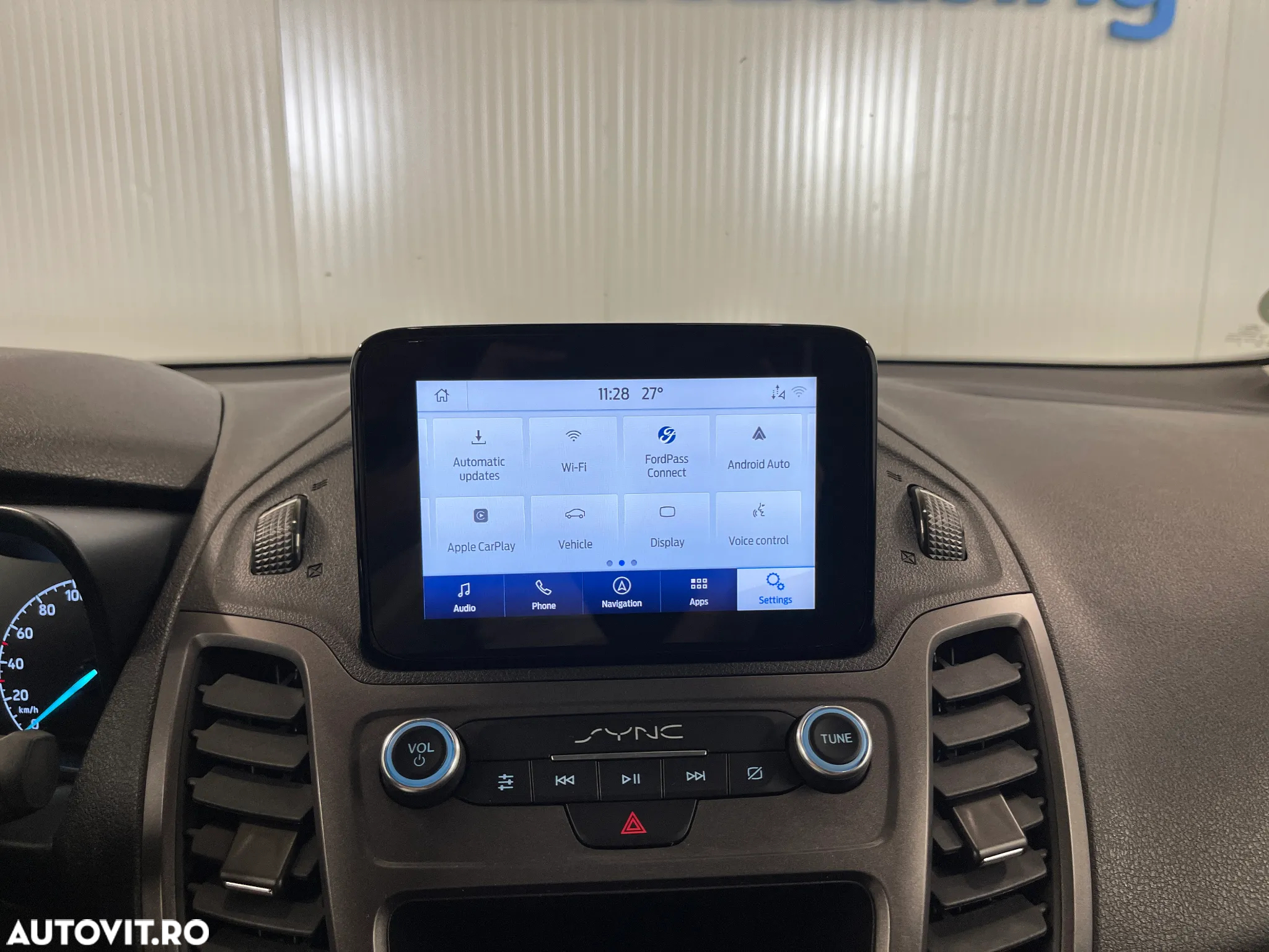 Ford Transit Connect - 13