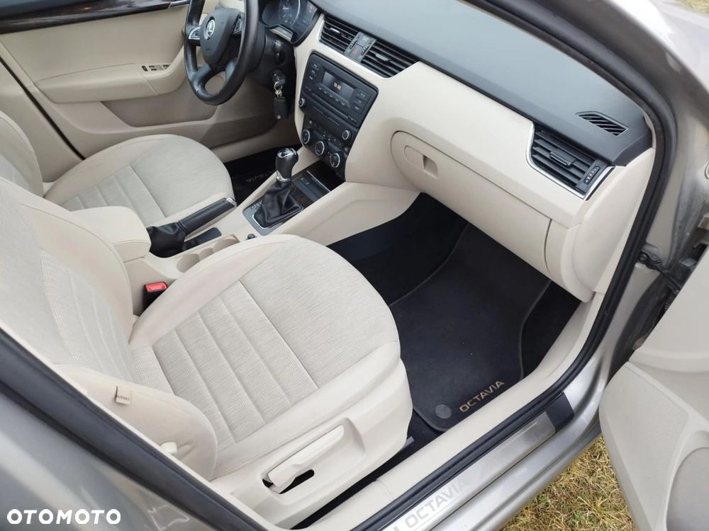 Skoda Octavia 1.8 TSI DSG Ambition - 3