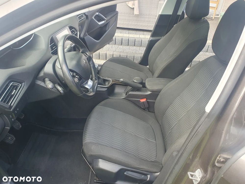 Peugeot 308 1.6 BlueHDi Allure S&S - 7