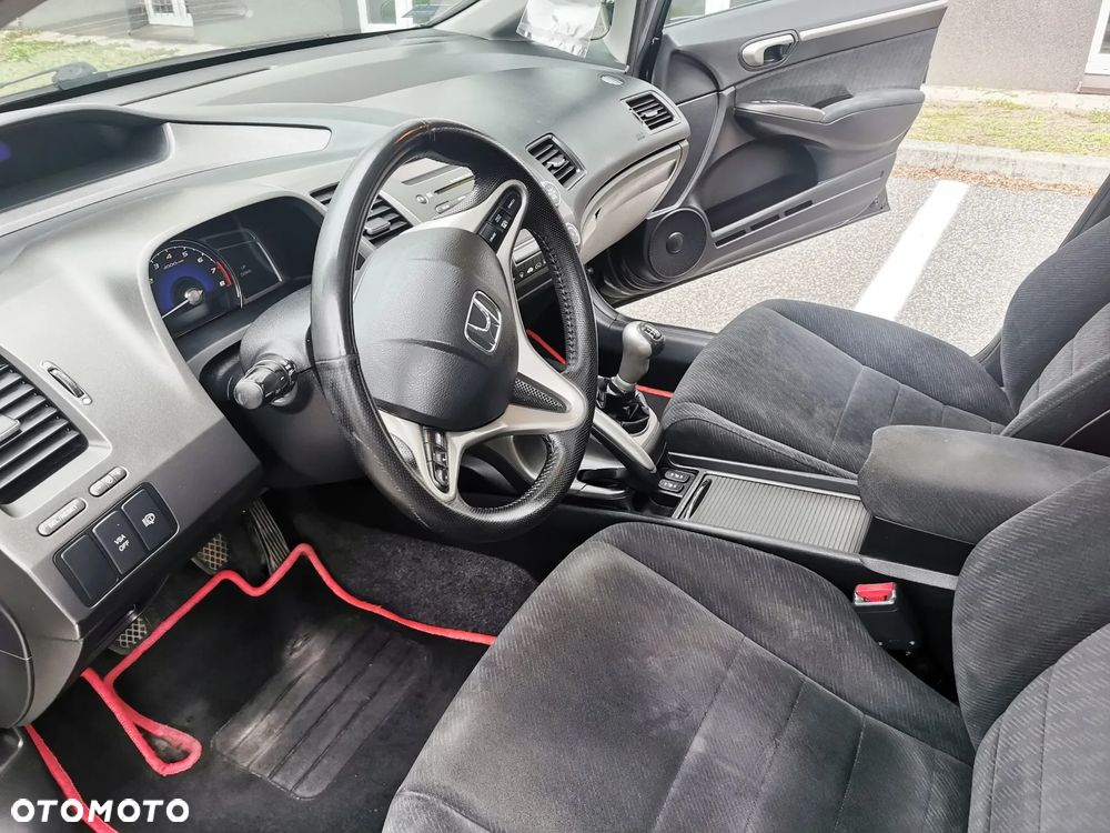 Honda Civic 1.8 Executive - 8