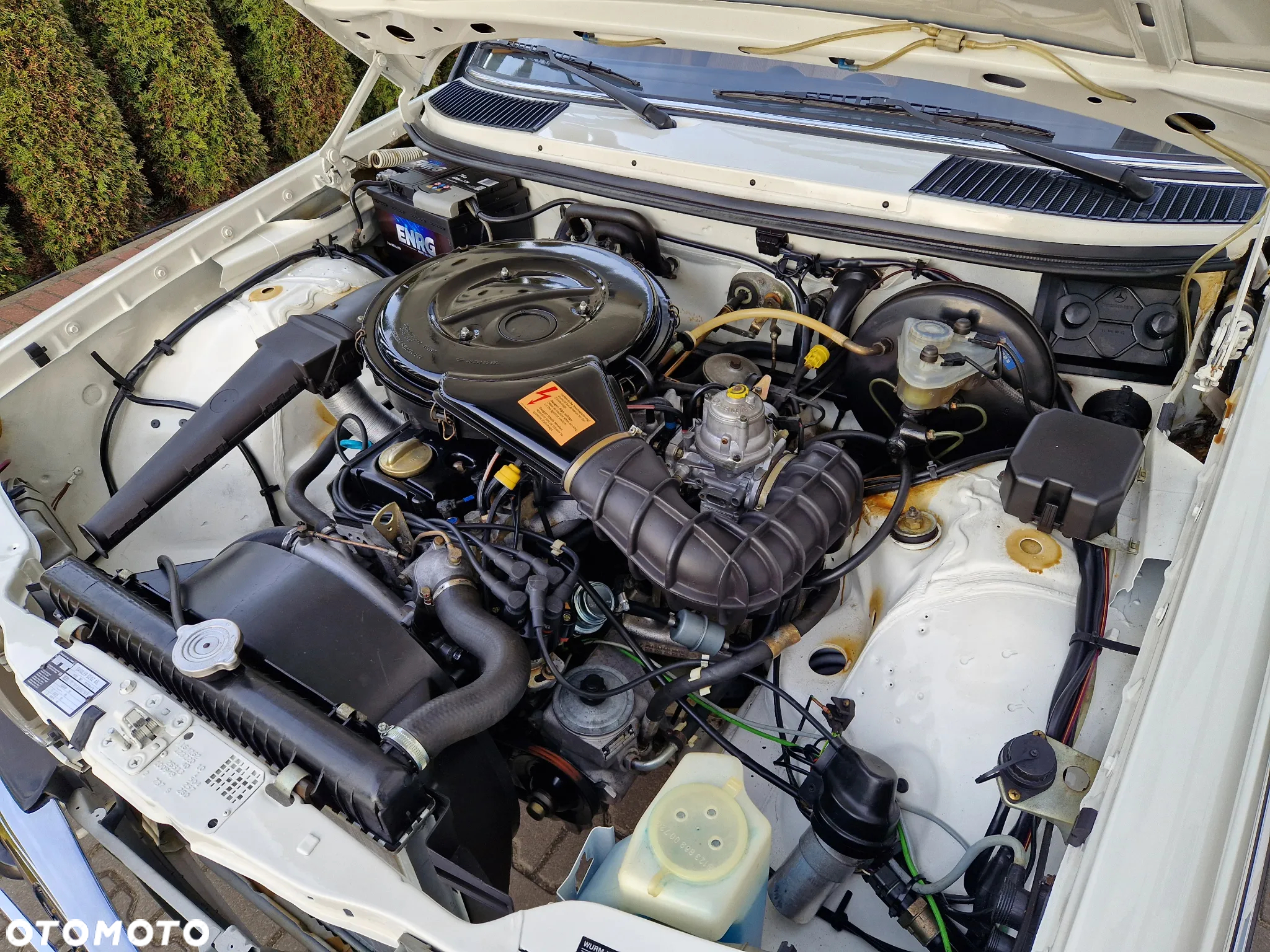 Mercedes-Benz W123 - 39