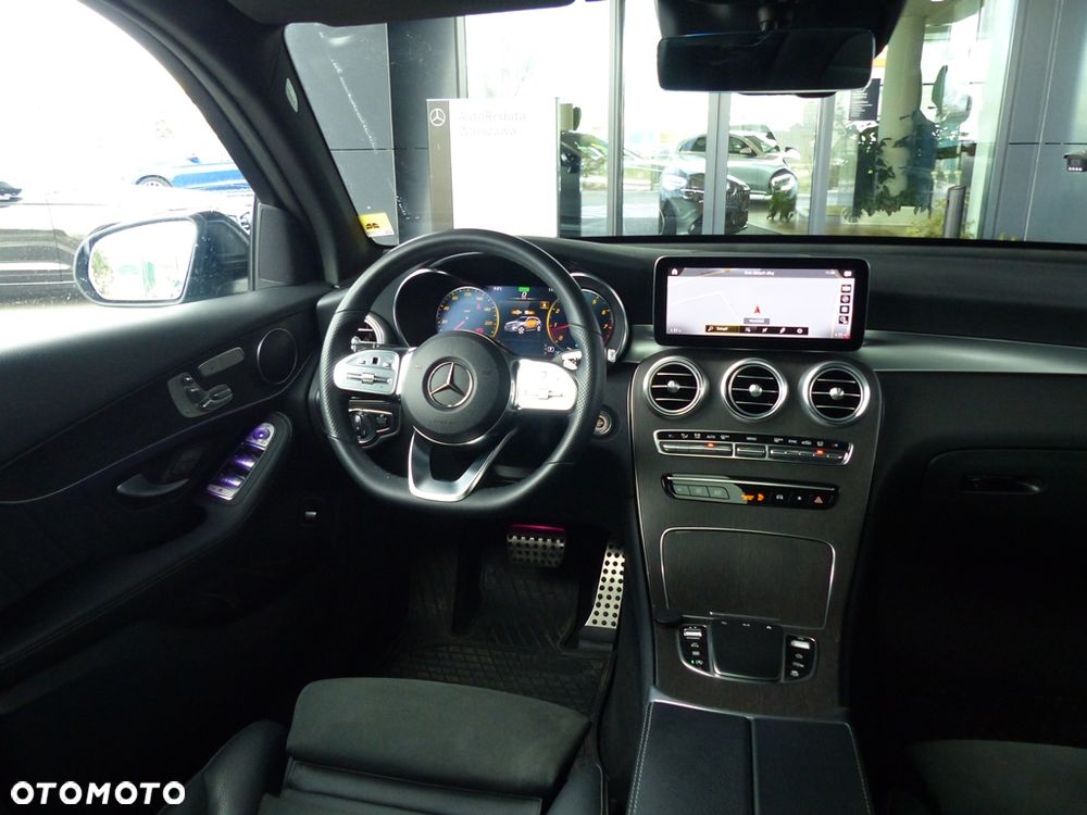 Mercedes-Benz GLC 200 4Matic 9G-TRONIC AMG Line - 25