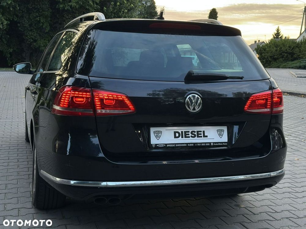 Volkswagen Passat - 4