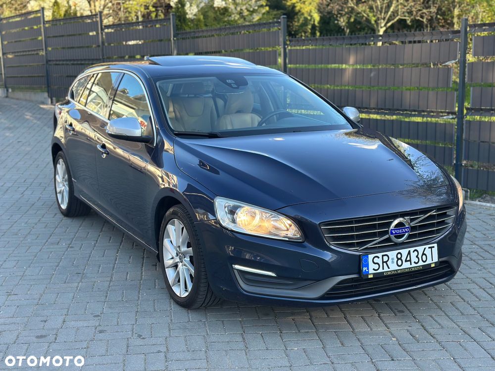 Volvo V60 D4 Momentum - 6