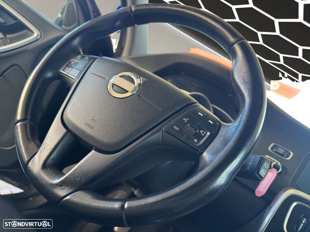 Volvo V60 1.6 D2 Momentum Eco - 16
