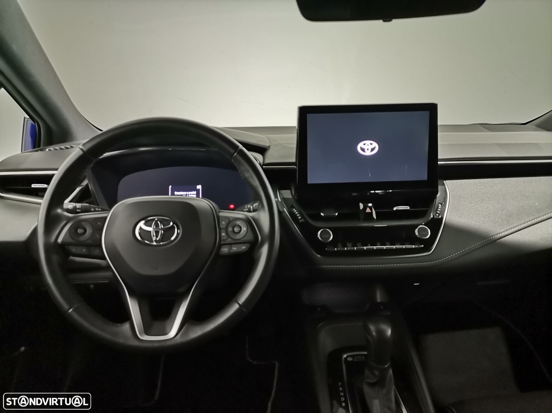 Toyota Corolla 1.8 Hybrid Comfort Plus - 9