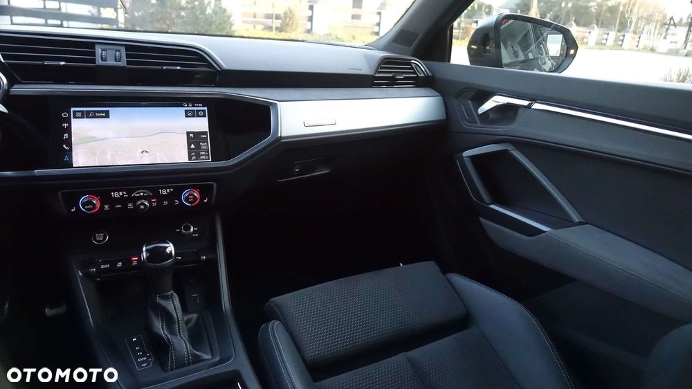 Audi Q3 Sportback - 33
