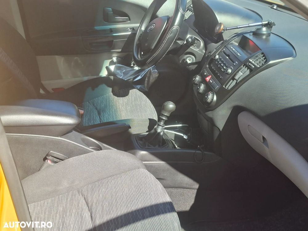 Kia Ceed 1.6 DSL Best - 19