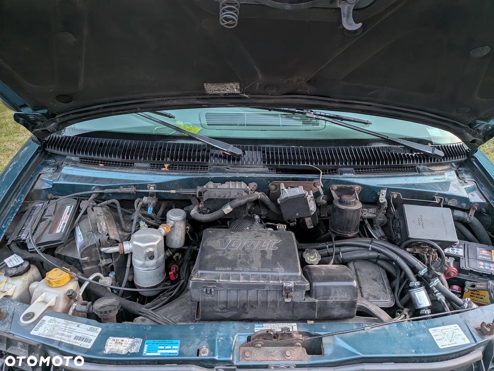 GMC Safari - 13